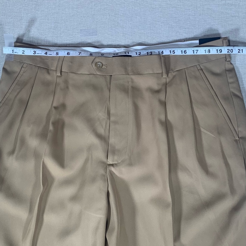 New Izod Golf Pants 40x32 Tan Cool-FX Metrix Fit - Picture 3 of 11